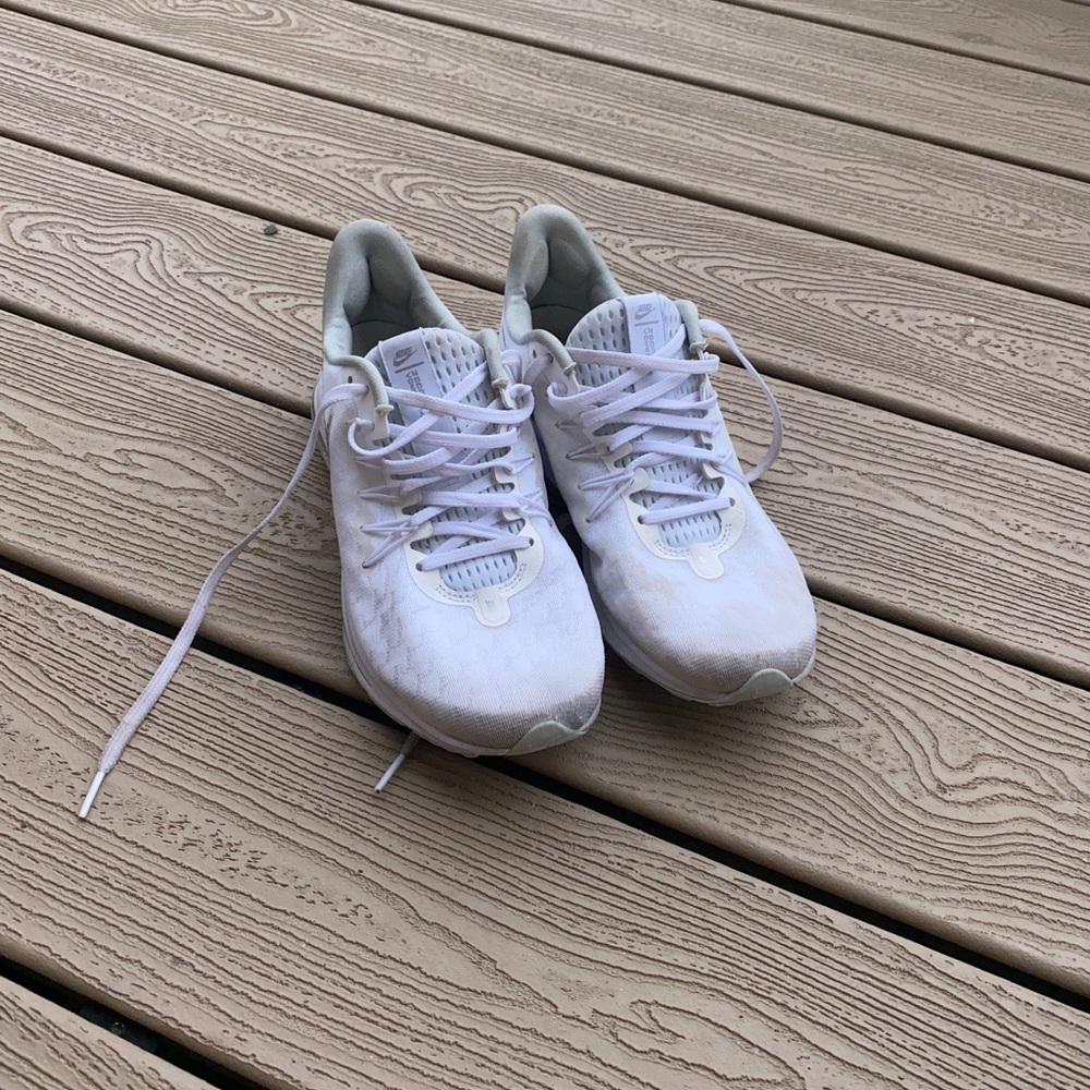 Nike Air Zoom Vomero 14